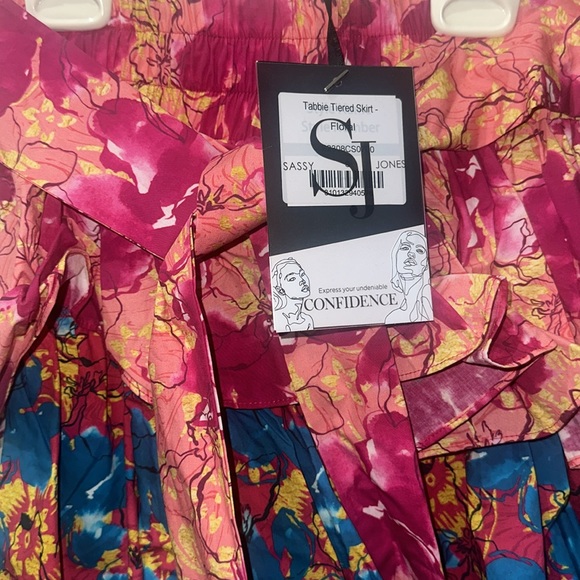 Sassy Jones Tabbie Tierd Skirt - Picture 2 of 2